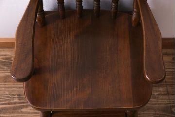 ヴィンテージ家具　ビンテージ　柏木工　品のある佇まいが魅力の作業台付きチャイルドチェア(子供椅子)