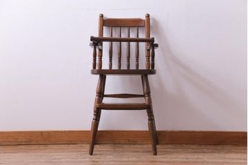 ヴィンテージ家具　ビンテージ　柏木工　品のある佇まいが魅力の作業台付きチャイルドチェア(子供椅子)