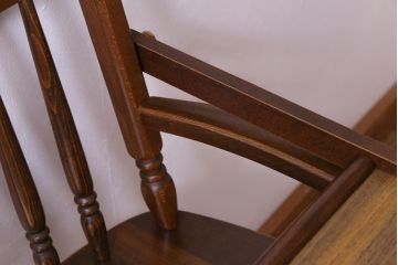 ヴィンテージ家具　ビンテージ　柏木工　品のある佇まいが魅力の作業台付きチャイルドチェア(子供椅子)