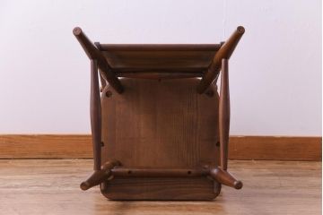 ヴィンテージ家具　ビンテージ　柏木工　品のある佇まいが魅力の作業台付きチャイルドチェア(子供椅子)