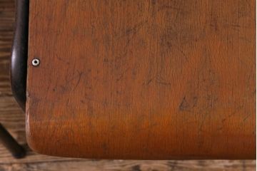 ヴィンテージ家具　ヨーロッパビンテージ　レトロな佇まいのスクールチェア(キッズチェア、鉄脚チェア、椅子)2脚セット(1)