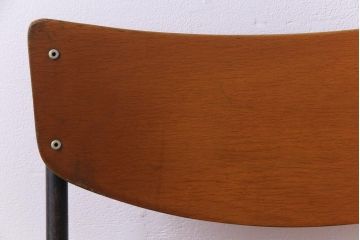 ヴィンテージ家具　ヨーロッパビンテージ　レトロな佇まいのスクールチェア(キッズチェア、鉄脚チェア、椅子)2脚セット(2)