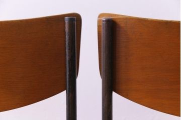 ヴィンテージ家具　ヨーロッパビンテージ　レトロな佇まいのスクールチェア(キッズチェア、鉄脚チェア、椅子)2脚セット(2)