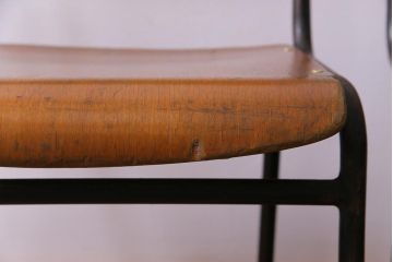 ヴィンテージ家具　ヨーロッパビンテージ　レトロな佇まいのスクールチェア(キッズチェア、鉄脚チェア、椅子)2脚セット(3)