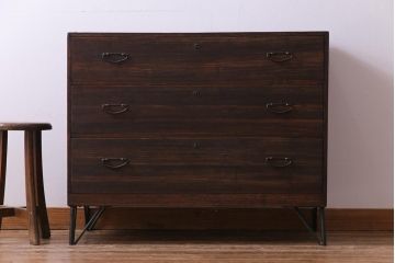 アンティーク家具　和製アンティーク　リメイク　桐材　シンプルな作りが味わい深いサイドチェスト(サイドボード、引き出し)