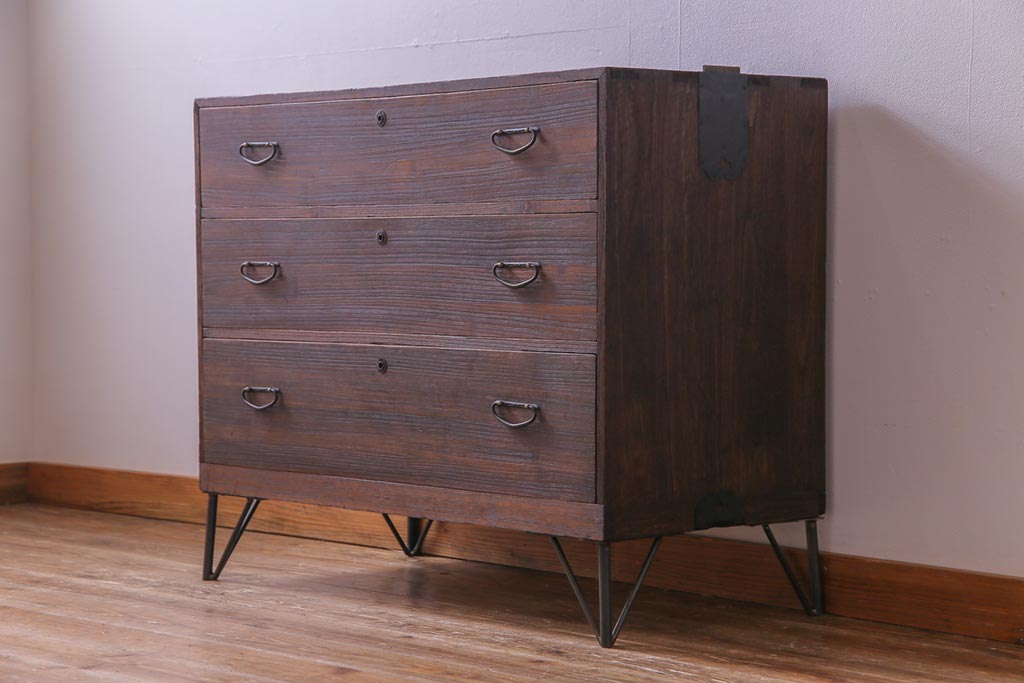 アンティーク家具　和製アンティーク　リメイク　桐材　シンプルな作りが味わい深いサイドチェスト(サイドボード、引き出し)