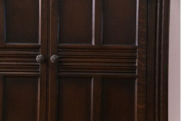 ビンテージ家具　イギリスヴィンテージ　オーク材　菱形のステンドグラスがおしゃれなコーナーキャビネット(飾り棚、収納棚、戸棚)