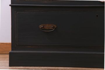ペイント家具　シックな色合いが魅力の大正ロマンなワードローブ(洋服タンス)