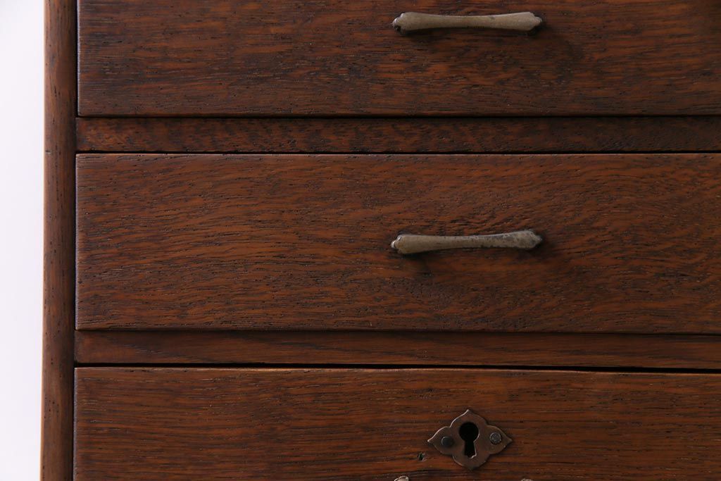 レトロ家具　昭和レトロ　ナラ材　素朴で温かみのある小引き出し(小物収納)