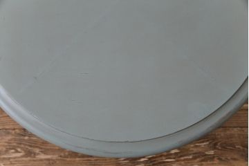 ペイント家具　天童木工　シャビーシックなカラーがお洒落なラウンドテーブル(サイドテーブル、センターテーブル)