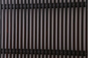 大正昭和初期　ガラス入り　燻された古い木が味わい深い麻の葉ガラス入り格子戸4枚セット(引き戸、建具)