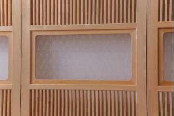 極上　新古品　ヒノキ材　麻の葉ガラス　明るく柔らかな木地が上品な吹き抜け格子戸4枚セット(引き戸)