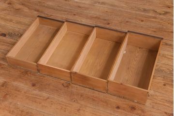 アンティーク家具　和製アンティーク　渋いヒノキの風合いが趣きある小引き出し(チェスト、収納)