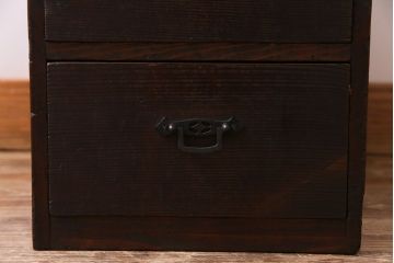 アンティーク家具　和製アンティーク　渋いヒノキの風合いが趣きある小引き出し(チェスト、収納)