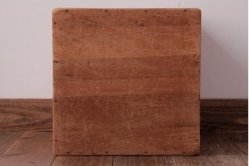 アンティーク雑貨　昭和レトロ　大きな積み木【立方体・大】(スツール、飾り台、花台、ディスプレイ雑貨)