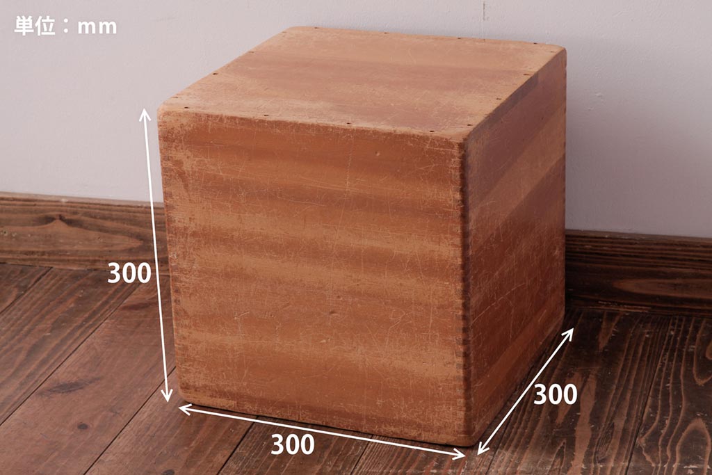 アンティーク雑貨　昭和レトロ　大きな積み木【立方体・大】(スツール、飾り台、花台、ディスプレイ雑貨)