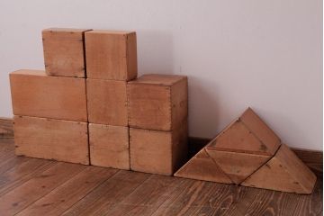 アンティーク雑貨　昭和レトロ　大きな積み木セット【マルチ/12ヶ組】(飾り台、花台、ディスプレイ雑貨)(1)