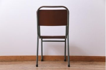 ヴィンテージ家具　イギリスビンテージ　ベークライト　座面のカーブが特徴的なスクールチェア(鉄脚チェア、椅子)(3)