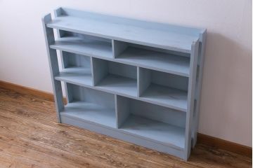 アンティーク家具　昭和初期　爽やかなペイントカラーが魅力的なフレンチシャビーの本棚(飾り棚)