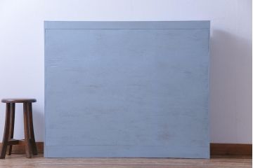 アンティーク家具　昭和初期　爽やかなペイントカラーが魅力的なフレンチシャビーの本棚(飾り棚)