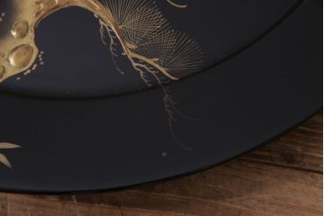 アンティーク雑貨　和製アンティーク　螺鈿入り　鶴・松の図　金彩高蒔絵木製大皿(漆器、和食器)