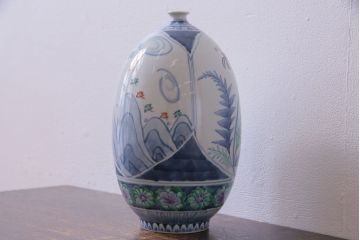 アンティーク雑貨　中古　六代　佐藤走波　共箱付き　染錦波千鳥草花文壷(つぼ、花器)