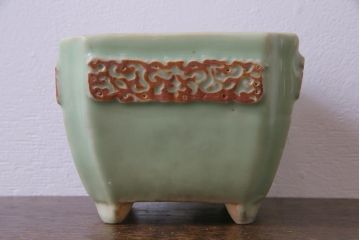 アンティーク雑貨　昭和レトロ　モダンな模様が目を引く青磁の植木鉢