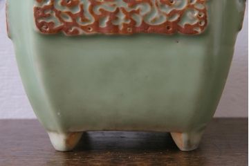 アンティーク雑貨　昭和レトロ　モダンな模様が目を引く青磁の植木鉢