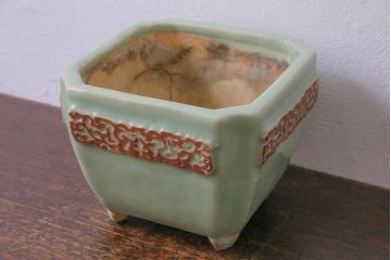アンティーク雑貨　昭和レトロ　モダンな模様が目を引く青磁の植木鉢
