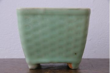 アンティーク雑貨　昭和レトロ　緩やかな凹凸がおしゃれな青磁の植木鉢