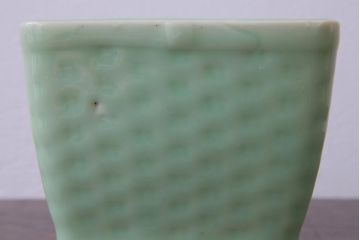 アンティーク雑貨　昭和レトロ　緩やかな凹凸がおしゃれな青磁の植木鉢