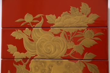 和製アンティーク　牡丹獅子・竹虎の図　共箱付き八寸重五組(重箱、和食器)