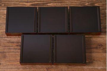 和製アンティーク　牡丹獅子・竹虎の図　共箱付き八寸重五組(重箱、和食器)