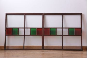 アンティーク家具　和製アンティーク　ヒノキ材　当時物の色ガラスとダイヤガラスを取り入れた大正ロマン香る戸棚(飾り棚、サイドボード)