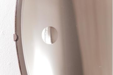アンティーク雑貨　イギリスビンテージ　小さな丸のカットがシンプルで可愛らしいウォールミラー(壁掛け鏡)
