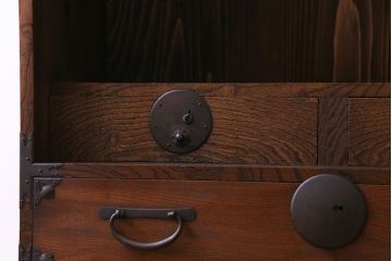 アンティーク家具　和製アンティーク　前面ケヤキ材　味わいのある趣が和の雰囲気を引き立てる帳場箪笥(収納棚、キャビネット)