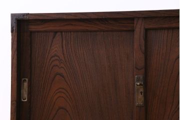 アンティーク家具　和製アンティーク　前面ケヤキ材　味わいのある趣が和の雰囲気を引き立てる帳場箪笥(収納棚、キャビネット)