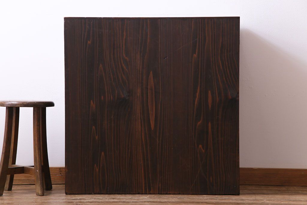 アンティーク家具　和製アンティーク　前面ケヤキ材　味わいのある趣が和の雰囲気を引き立てる帳場箪笥(収納棚、キャビネット)