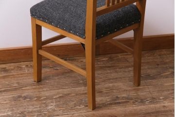 レトロ家具　昭和レトロ　懐かしさと温もり溢れるブナ材のチェア(ダイニングチェア、椅子)