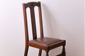 アンティーク家具　イギリスアンティーク　オーク材　細かな彫りとシンプルな形のチェア(ダイニングチェア、椅子)