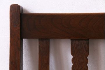 アンティーク家具　イギリスアンティーク　オーク材　挽き物の脚が目を引くダイニングチェア(ワークチェア、椅子)(1)