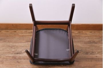 ヴィンテージ家具　北欧ビンテージ　チーク材　なめらかな形がおしゃれなダイニングチェア(ワークチェア、椅子)(1)