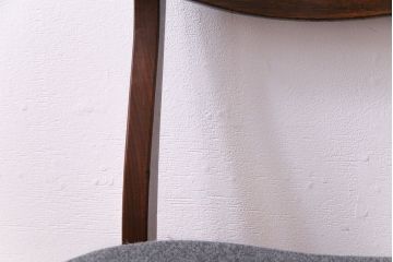 ヴィンテージ家具　北欧ビンテージ　チーク材　なめらかな形がおしゃれなダイニングチェア(ワークチェア、椅子)(1)
