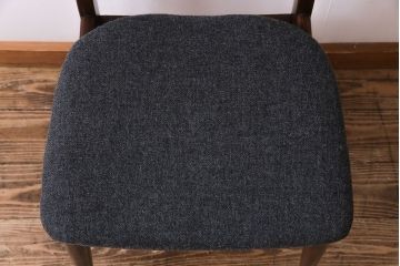 ヴィンテージ家具　北欧ビンテージ　チーク材　なめらかな形がおしゃれなダイニングチェア(ワークチェア、椅子)(1)