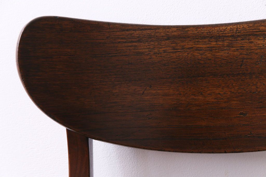 ヴィンテージ家具　北欧ビンテージ　チーク材　なめらかな形がおしゃれなダイニングチェア(ワークチェア、椅子)(2)