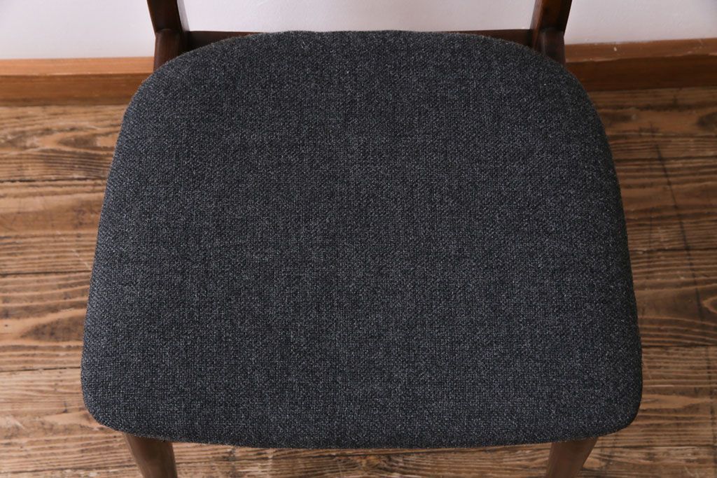 ヴィンテージ家具　北欧ビンテージ　チーク材　なめらかな形がおしゃれなダイニングチェア(ワークチェア、椅子)(2)