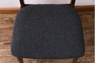 ヴィンテージ家具　北欧ビンテージ　チーク材　なめらかな形がおしゃれなダイニングチェア(ワークチェア、椅子)(2)