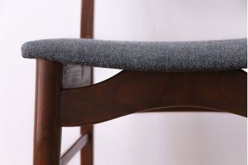 ヴィンテージ家具　北欧ビンテージ　チーク材　なめらかな形がおしゃれなダイニングチェア(ワークチェア、椅子)(2)