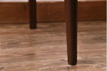 ヴィンテージ家具　北欧ビンテージ　チーク材　なめらかな形がおしゃれなダイニングチェア(ワークチェア、椅子)(2)