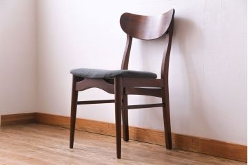 ヴィンテージ家具　北欧ビンテージ　チーク材　なめらかな形がおしゃれなダイニングチェア(ワークチェア、椅子)(3)